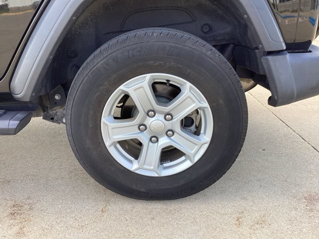 Used 2021 Jeep Wrangler Unlimited Sport AWD/4WD image 19