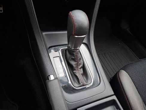 Used 2017 Subaru Crosstrek 2.0i Premium w/ Special Edition image 15