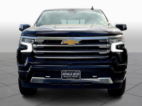 Used 2023 Chevrolet Silverado 1500 High Country w/ High Country Premium Package AWD/4WD image 4