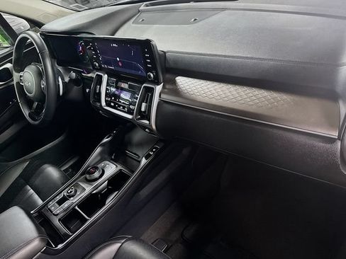 Used 2022 Kia Sorento S AWD/4WD image 30
