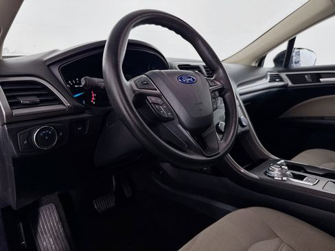 Used 2019 Ford Fusion S image 22