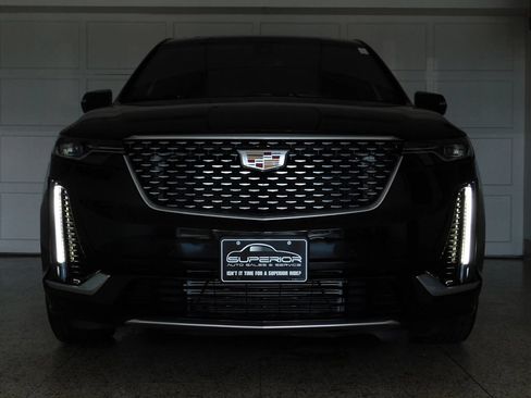 Used 2025 Cadillac XT6 Premium Luxury AWD/4WD image 12