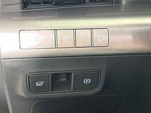 Certified 2025 Hyundai Kona Limited AWD/4WD image 20