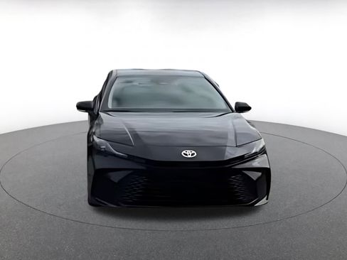 Used 2025 Toyota Camry LE image 15