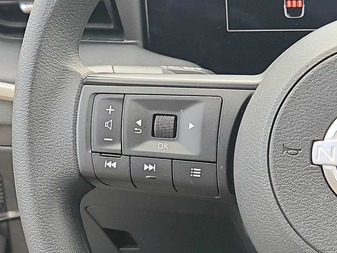 Certified 2025 Nissan Kicks S AWD/4WD image 20