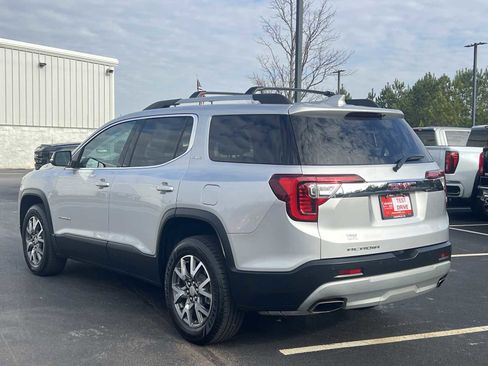 Used 2020 GMC Acadia SLE w/ Driver Convenience Package image 2