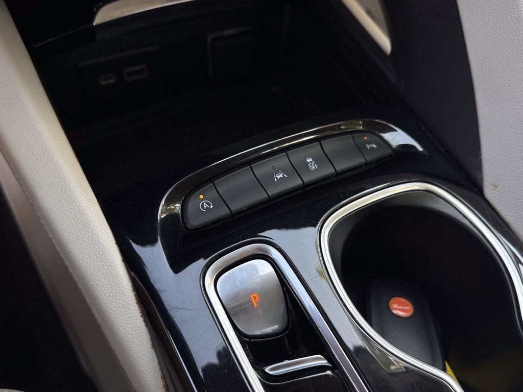 Used 2023 Buick Envision Essence FWD image 11