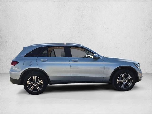 Certified 2022 Mercedes-Benz GLC 300 4MATIC image 4