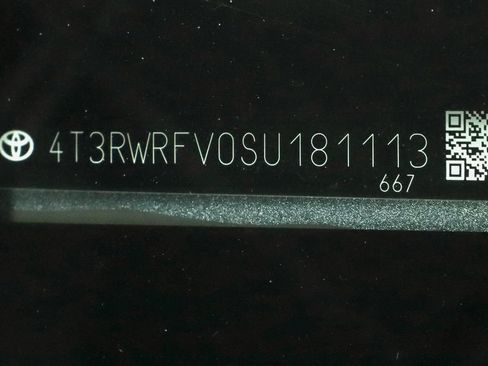 Used 2025 Toyota RAV4 XLE AWD/4WD image 26