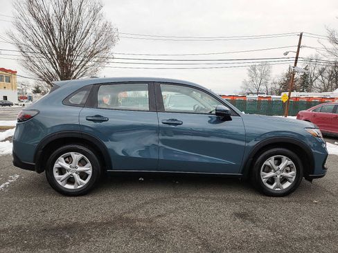Certified 2023 Honda HR-V LX image 7