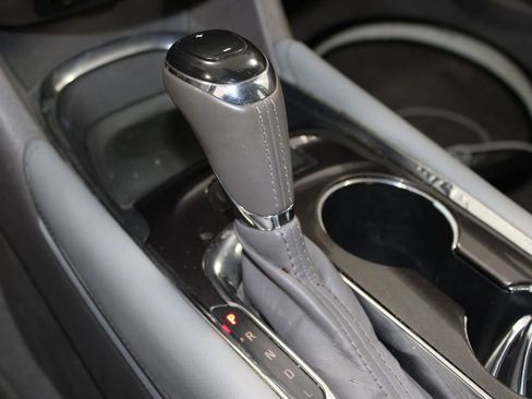 Used 2016 Chevrolet Malibu LT image 29