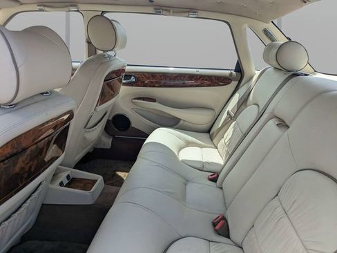Used 2003 Jaguar XJ8 L RWD image 12