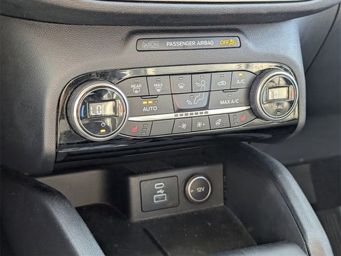 Used 2021 Ford Escape SEL image 18