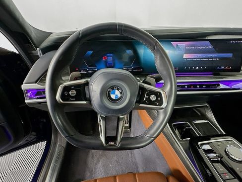 Used 2023 BMW 760i xDrive w/ Luxury Rear Seating Package AWD/4WD image 16