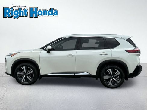 Used 2023 Nissan Rogue SL w/ SL Premium Package FWD image 3
