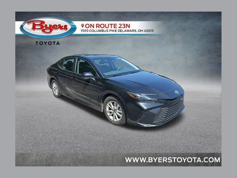 Used 2025 Toyota Camry LE FWD image 1