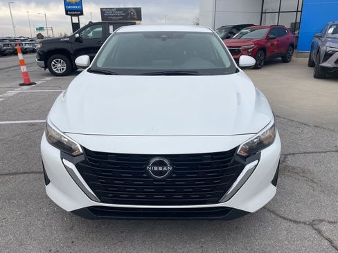 Used 2024 Nissan Sentra SV w/ All-Weather Package image 8