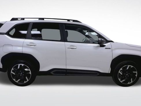 Certified 2025 Subaru Forester Limited image 10