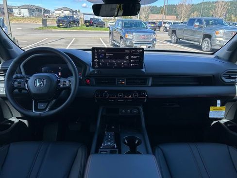 New 2026 Honda Pilot TrailSport image 13