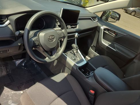 Certified 2025 Toyota RAV4 LE AWD/4WD image 15