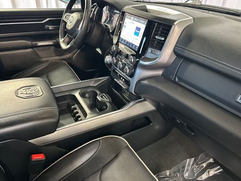 Used 2024 RAM 1500 Laramie AWD/4WD image 17