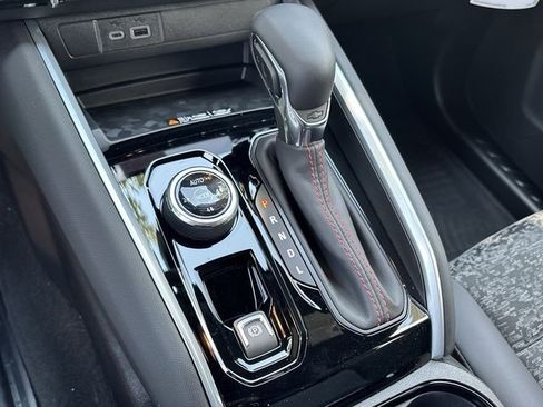 New 2026 Chevrolet Colorado Z71 image 16