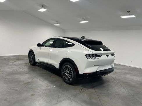 Used 2024 Ford Mustang Mach-E Premium image 7