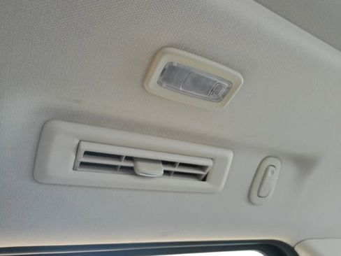 Used 2023 GMC Yukon XL Denali image 30