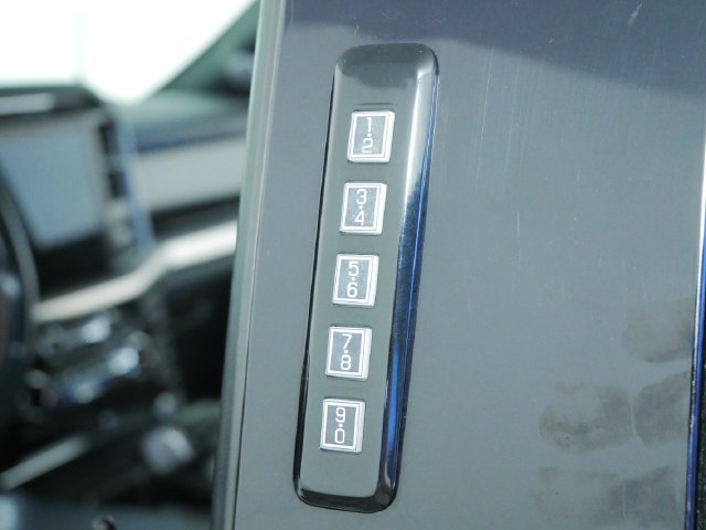 Used 2022 Ford F150 Raptor AWD/4WD image 20