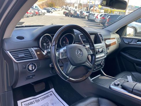 Used 2015 Mercedes-Benz GL 450 4MATIC image 10