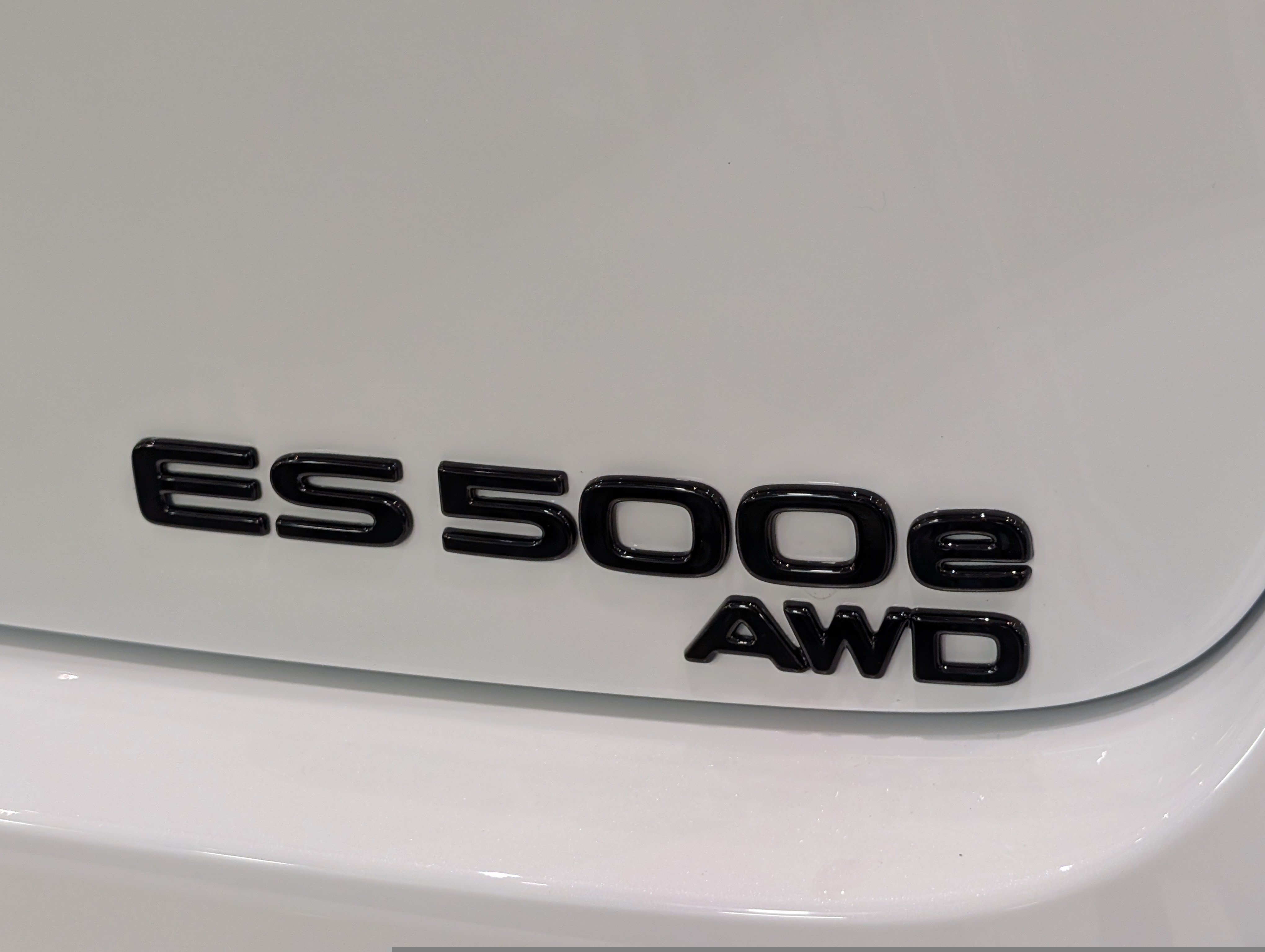 New 2026 Lexus ES 500e w/ Convenience Package AWD/4WD image 5