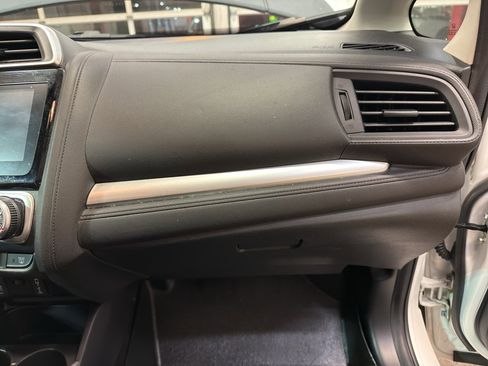 Used 2018 Honda Fit EX image 24