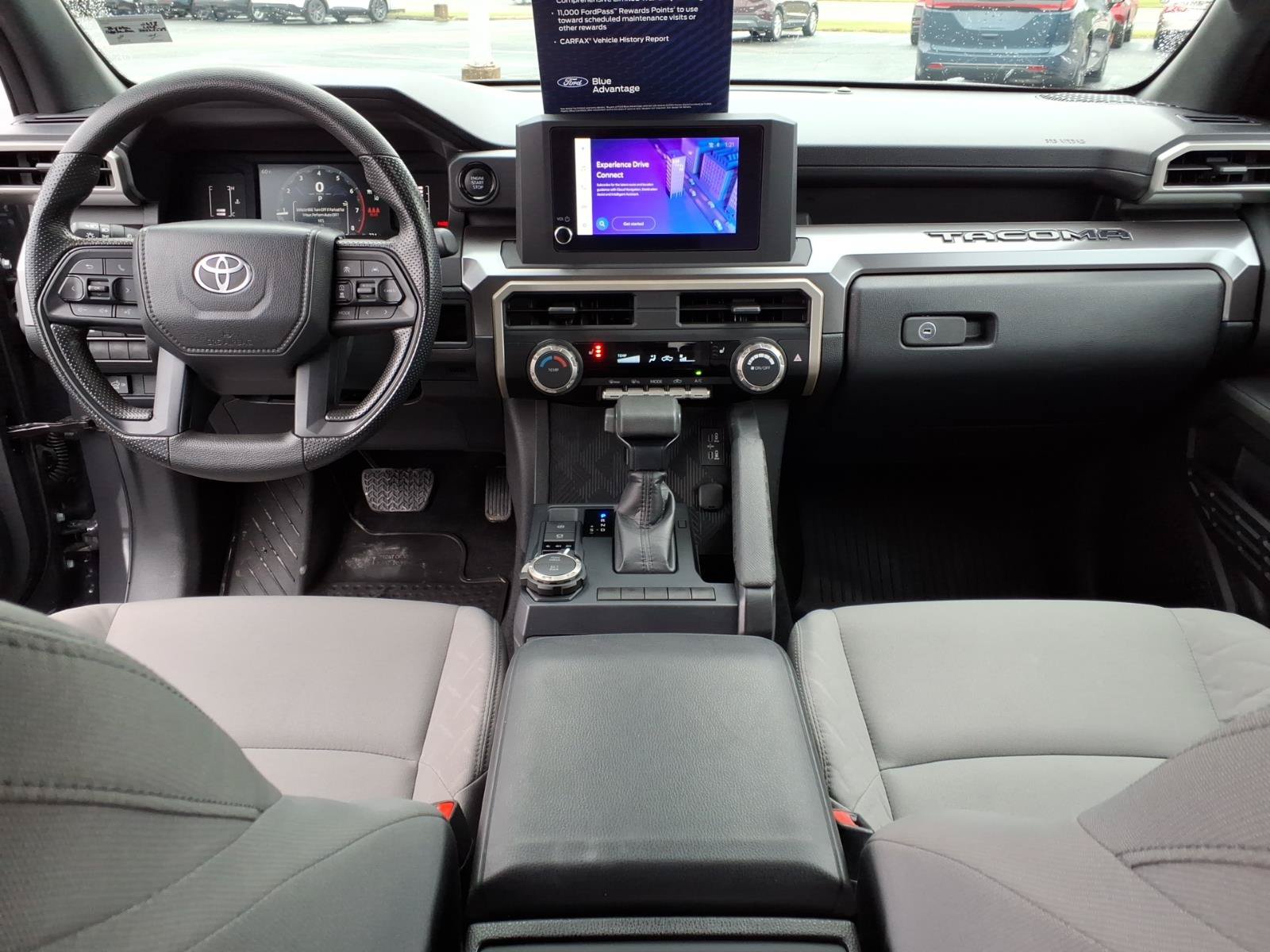 Used 2025 Toyota Tacoma SR5 AWD/4WD image 15
