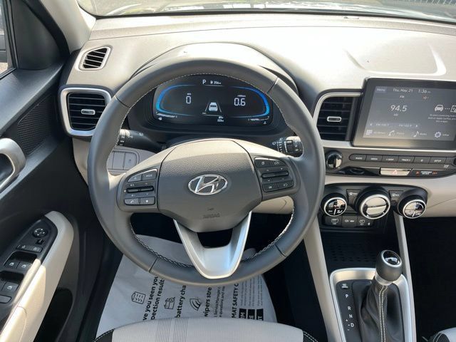 New 2026 Hyundai Venue SEL FWD image 8