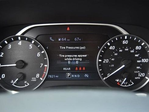 Certified 2024 Nissan Frontier SV w/ Technology Package image 16