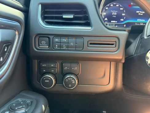 Used 2023 Chevrolet Suburban Premier AWD/4WD image 12