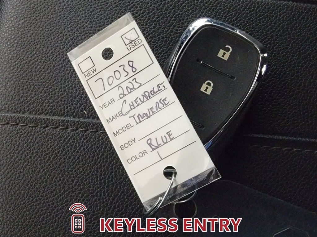 Used 2023 Chevrolet Traverse LT FWD image 30