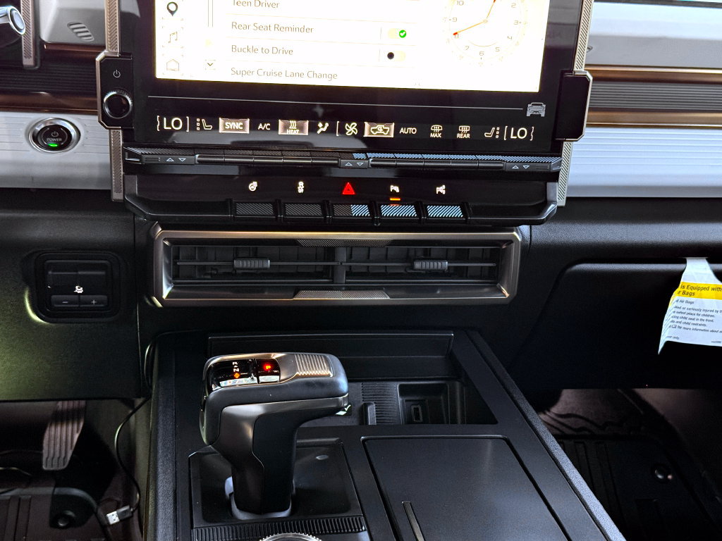 Used 2024 GMC Hummer EV 3X w/ LPO, Illumination Package AWD/4WD image 30