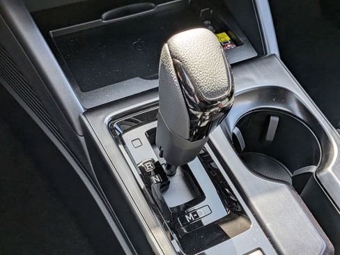 New 2026 Subaru Outback Touring image 5