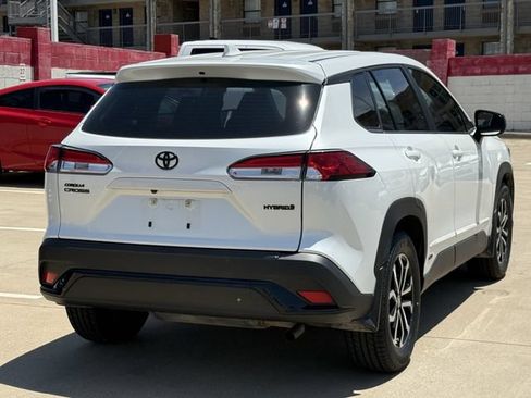 Used 2024 Toyota Corolla Cross AWD Hybrid image 4