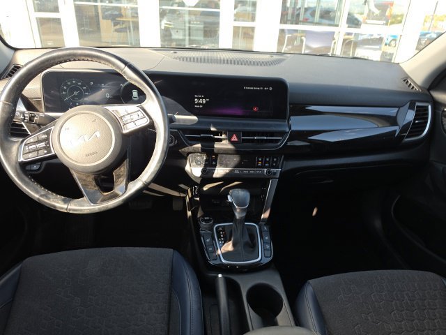 Used 2024 Kia Seltos S AWD/4WD image 11