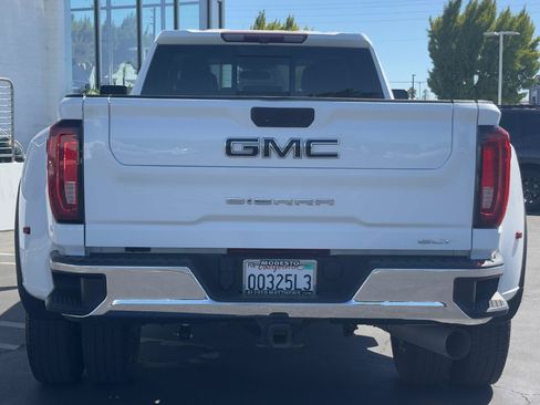 Used 2022 GMC Sierra 3500 SLT w/ SLT Convenience Package AWD/4WD image 5