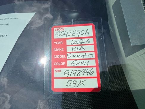 Certified 2023 Kia Sorento SX FWD image 7