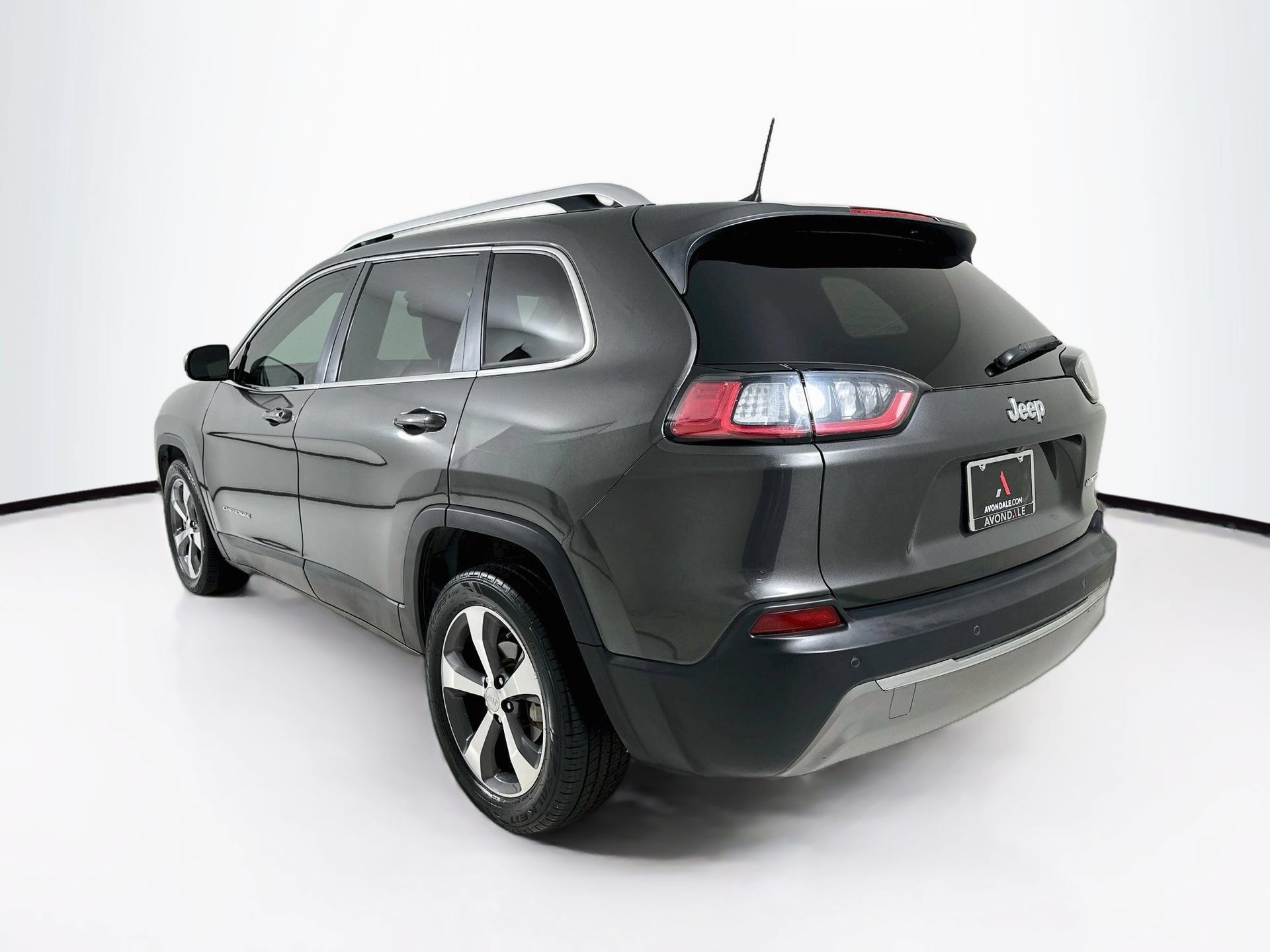 Used 2019 Jeep Cherokee Limited FWD image 6
