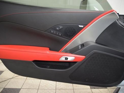 Used 2015 Chevrolet Corvette Z06 w/ 3LZ Preferred Equipment Group image 44