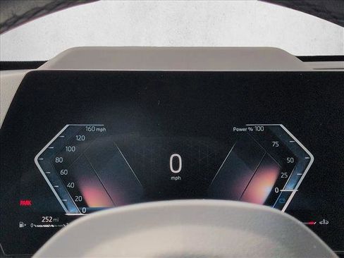 Used 2024 BMW X1 xDrive28i w/ Technology Package image 11