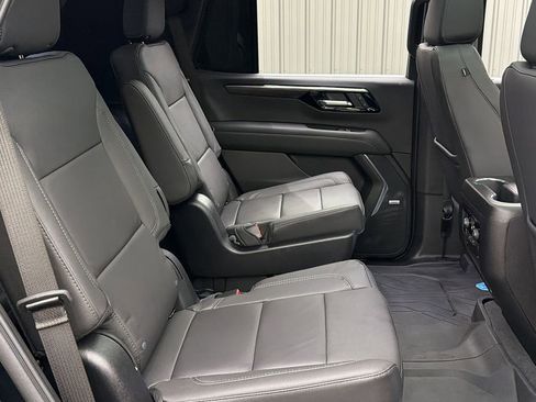 Used 2025 Chevrolet Tahoe Z71 w/ Comfort Package image 41