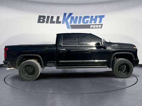 Used 2024 Chevrolet Silverado 3500 High Country w/ Technology Package image 6