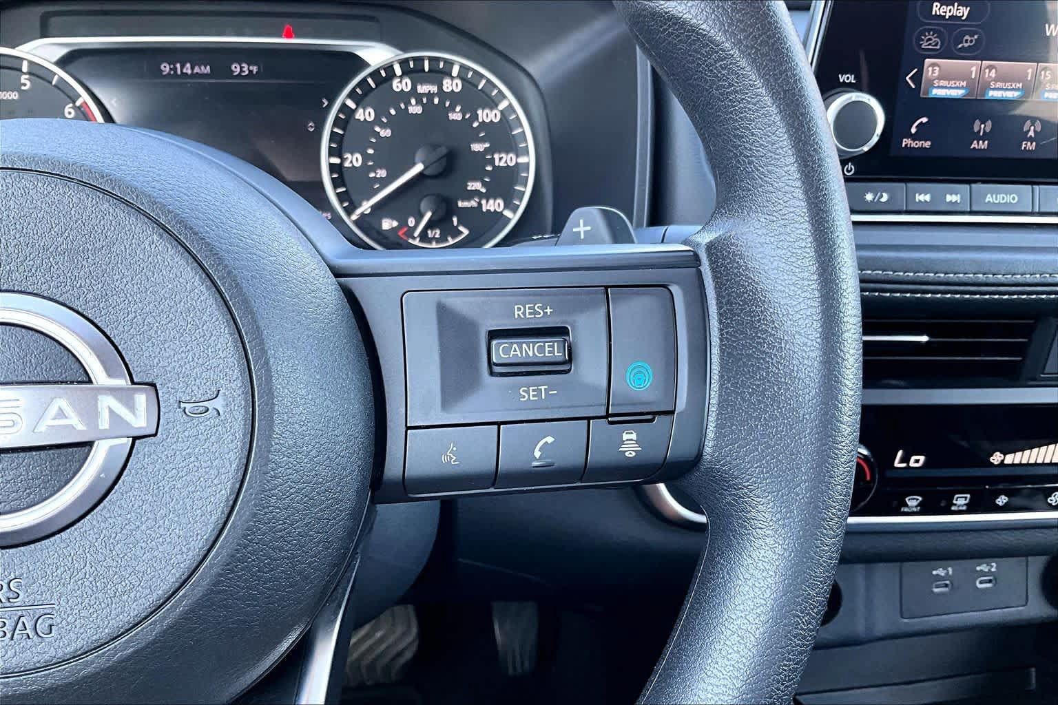 Used 2024 Nissan Rogue SV FWD image 25