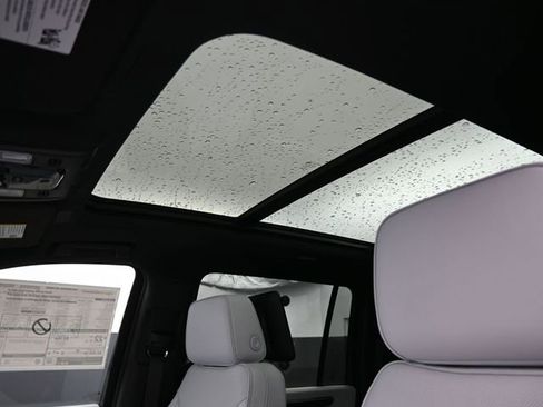 New 2026 Chevrolet Suburban Premier image 24